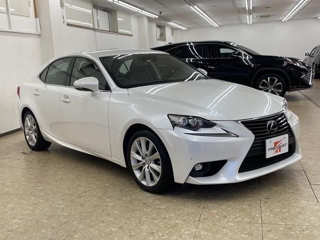 Lexus IS 2015-10 21450-2