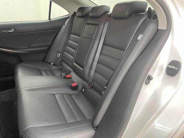 Lexus IS 2015-10 21450-20