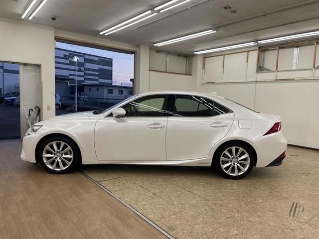 Lexus IS 2015-10 21450-7