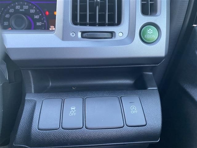 Honda e 2013-09 191989-23
