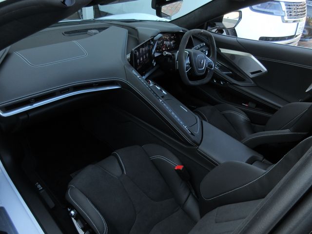Chevrolet CORVETTE 2021-09 190759-1