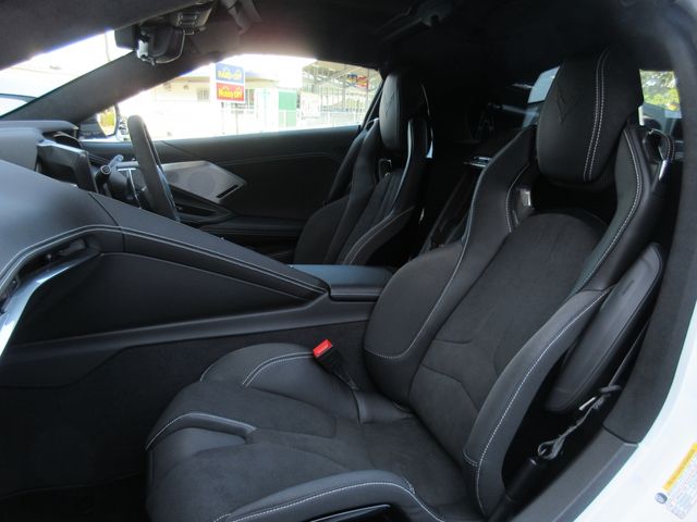Chevrolet CORVETTE 2021-09 190759-12