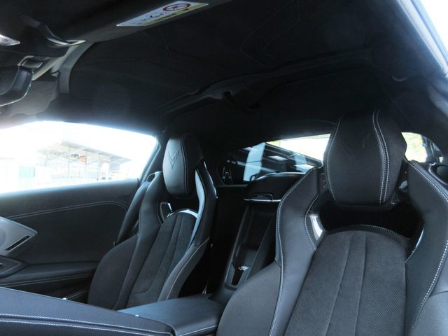 Chevrolet CORVETTE 2021-09 190759-14