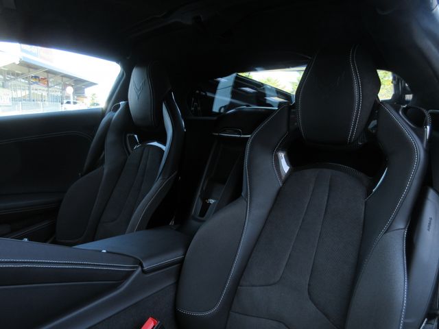 Chevrolet CORVETTE 2021-09 190759-13