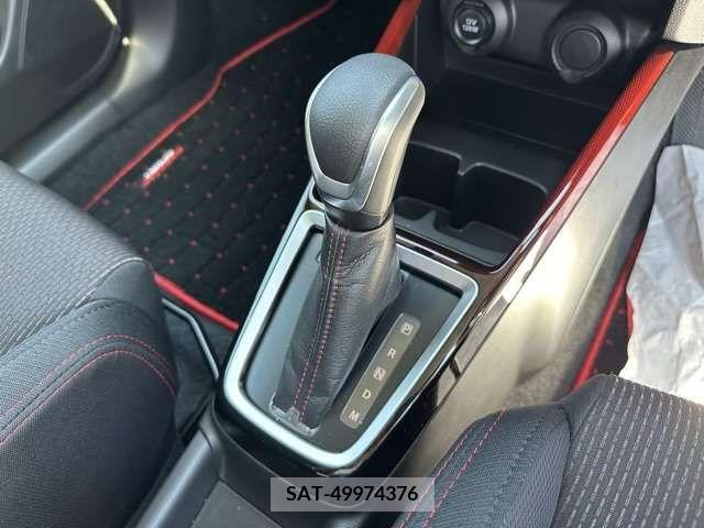 Suzuki SWIFT 2021-11 369063-16