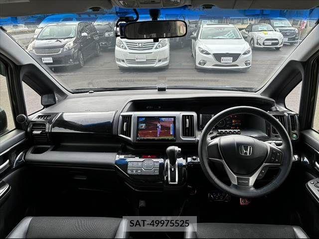 Honda e 2012-07 244566-1