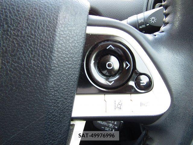 Toyota PRIUS 2018-07 335553-18