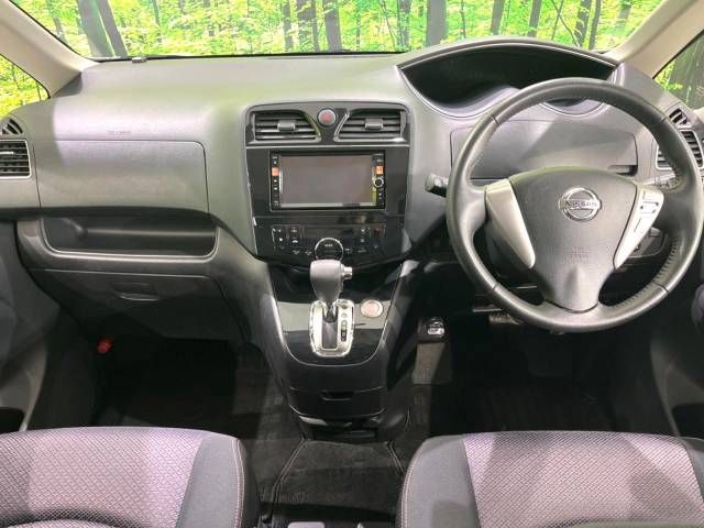 Nissan SERENA 2012-07 194172-1