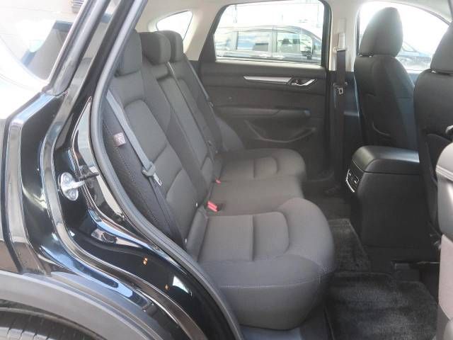 Mazda CX-5 2018-11 16051-9