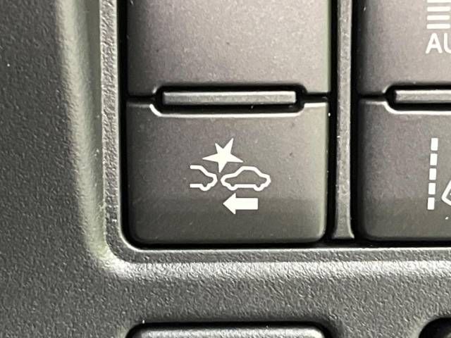 Toyota VOXY 2017-09 190141-4