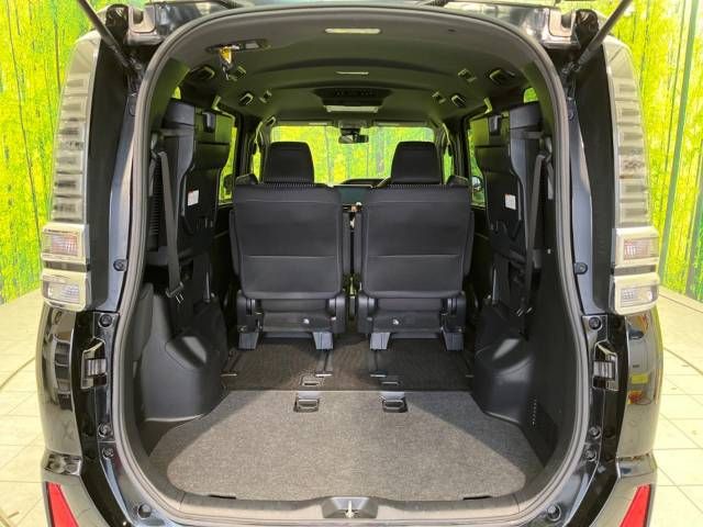 Toyota VOXY 2017-09 190141-11