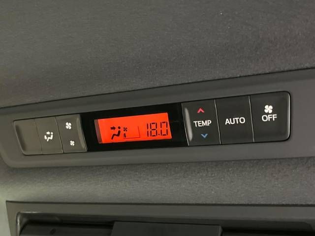 Toyota VOXY 2017-09 190141-7