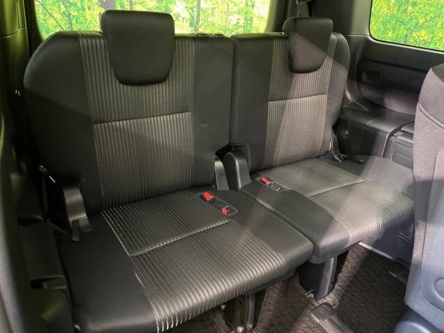 Toyota VOXY 2017-09 190141-10