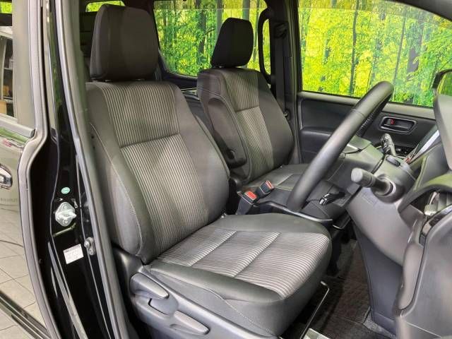 Toyota VOXY 2017-09 190141-8