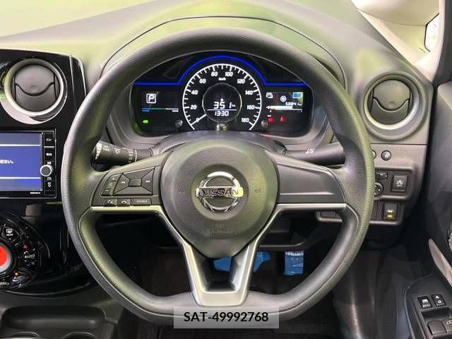Nissan NOTE 2019-11 329478-11