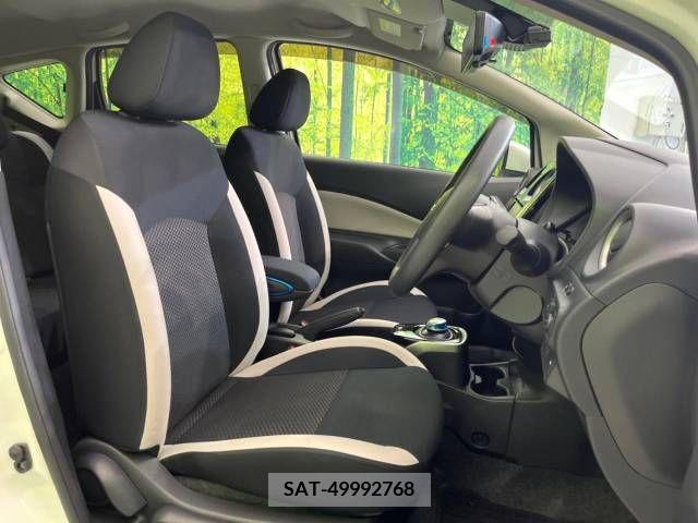 Nissan NOTE 2019-11 329478-8