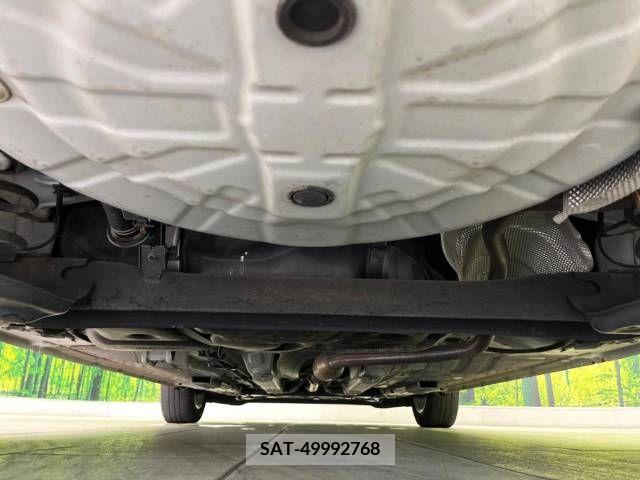 Nissan NOTE 2019-11 329478-19