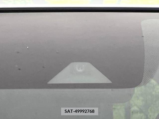 Nissan NOTE 2019-11 329478-2