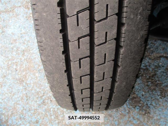 Hino DUTRO 2013-05 371786-17