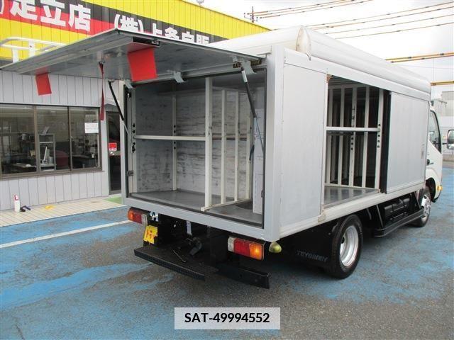 Hino DUTRO 2013-05 371786-6