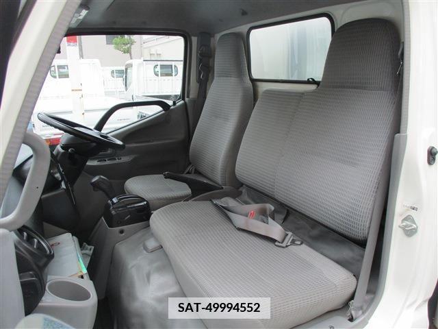 Hino DUTRO 2013-05 371786-13