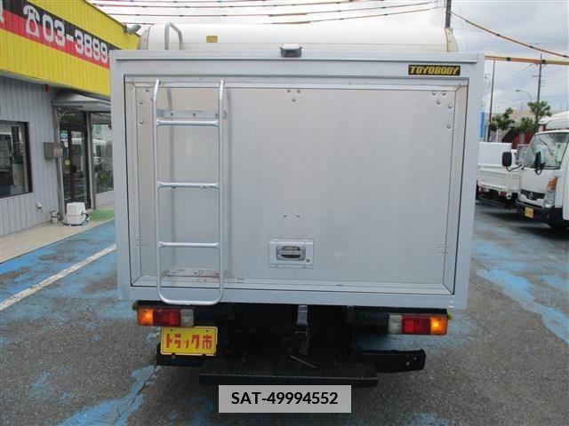 Hino DUTRO 2013-05 371786-4