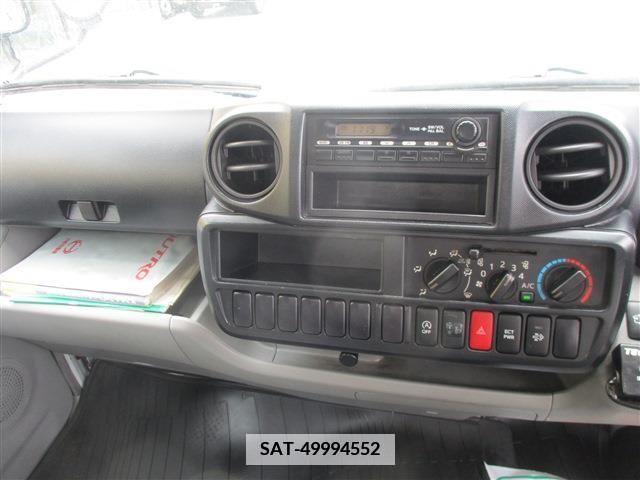 Hino DUTRO 2013-05 371786-10