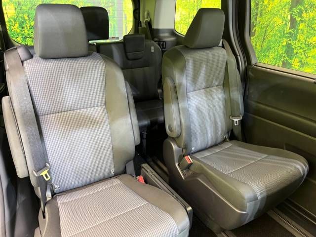 Toyota NOAH 2023-04 27112-9