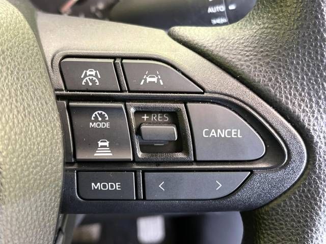 Toyota NOAH 2023-04 27112-5