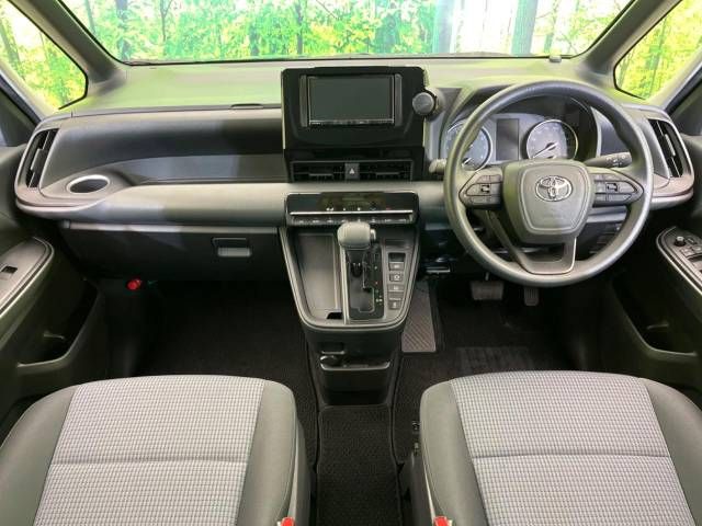 Toyota NOAH 2023-04 27112-1