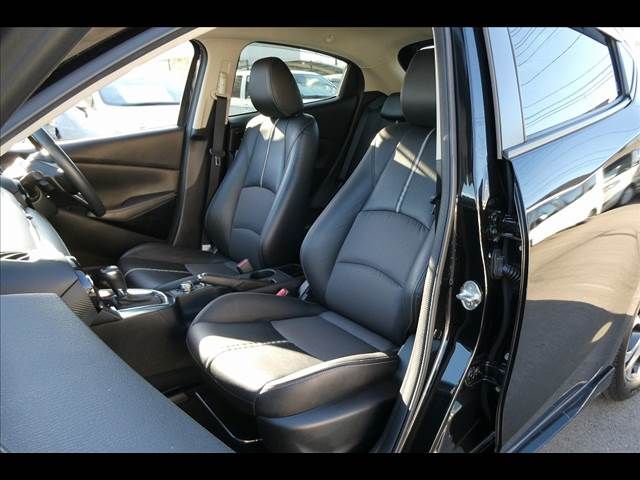 Mazda DEMIO 2016-11 6723-9