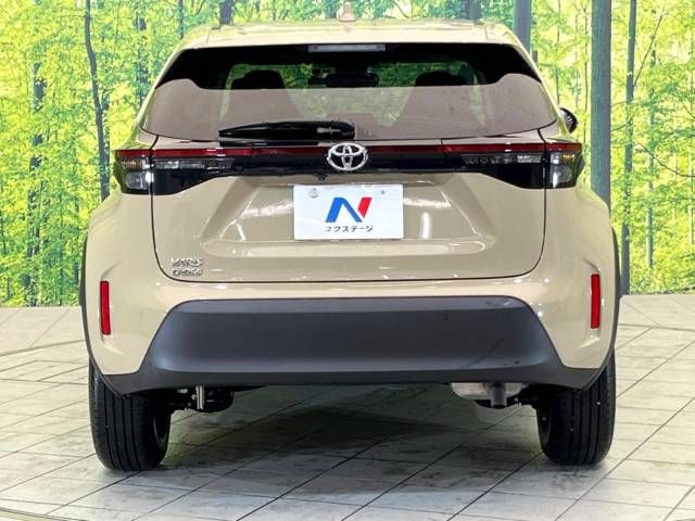 Toyota YARIS CROSS 2023-03 184800-15