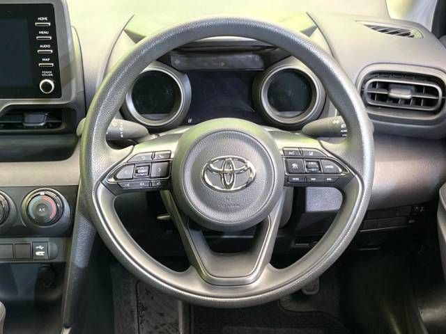 Toyota YARIS CROSS 2023-03 184800-11