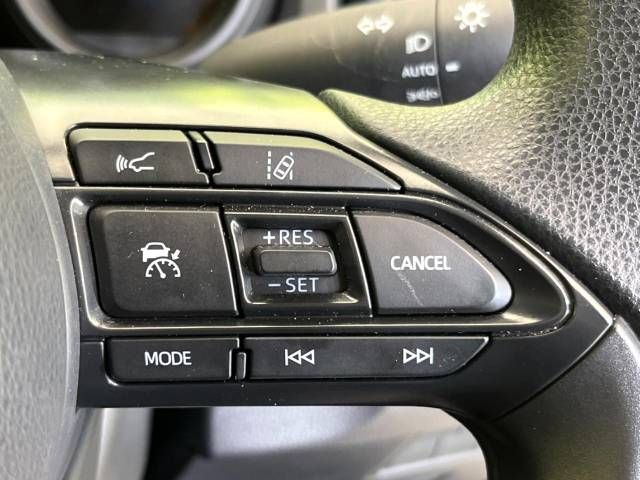 Toyota YARIS CROSS 2023-03 184800-5