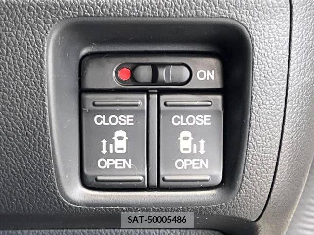 Honda N BOX CUSTOM 2015-10 378958-4