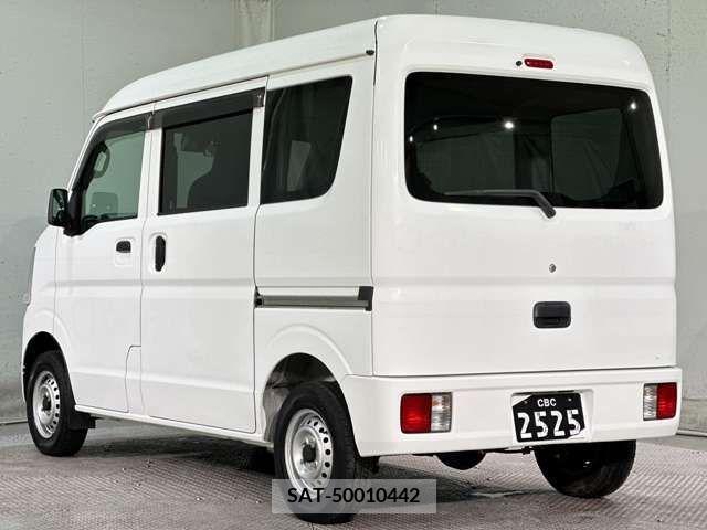 Suzuki EVERY 2018-03 297373-10