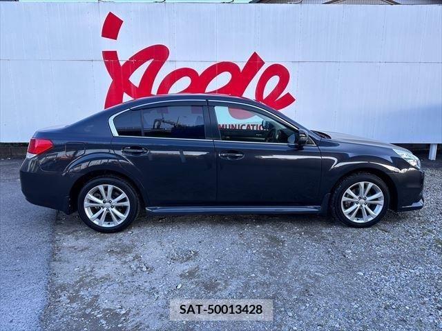 Subaru LEGACY B4 2013-02 210996-3