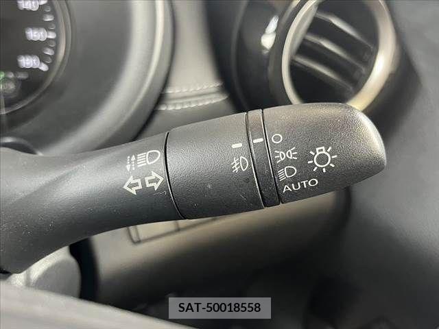Nissan KICKS 2021-09 331008-26