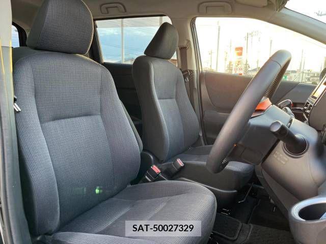 Toyota SIENTA 2016-07 394063-8