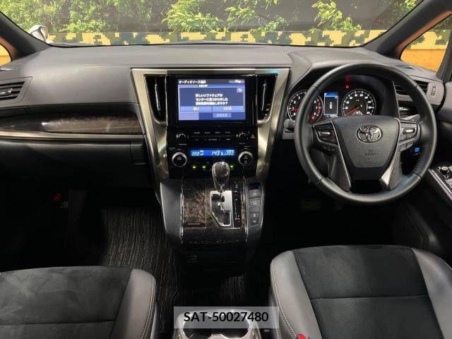 Toyota VELLFIRE 2022-10 215422-1