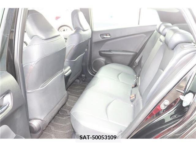 Toyota PRIUS 2019-12 255276-12