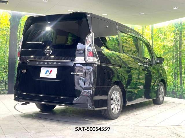 Nissan SERENA 2019-05 325035-17
