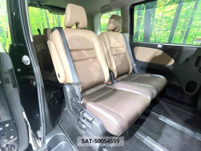 Nissan SERENA 2019-05 325035-8