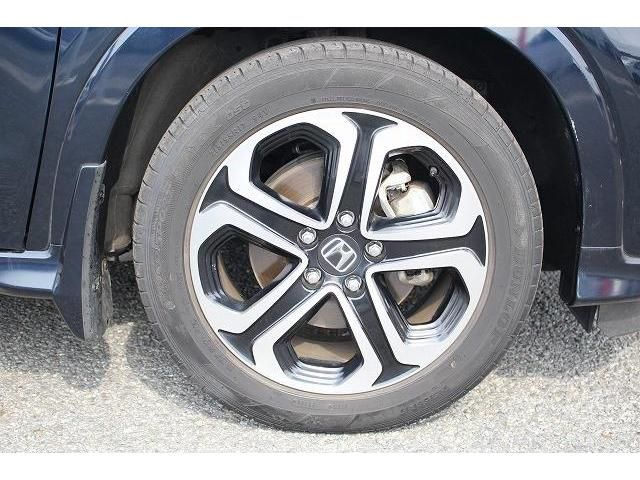 Honda VEZEL 2018-07 6900-11