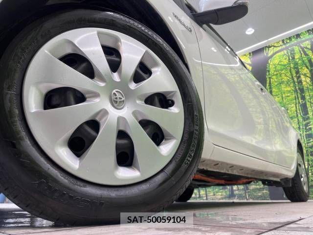 Toyota AQUA 2014-02 356132-13