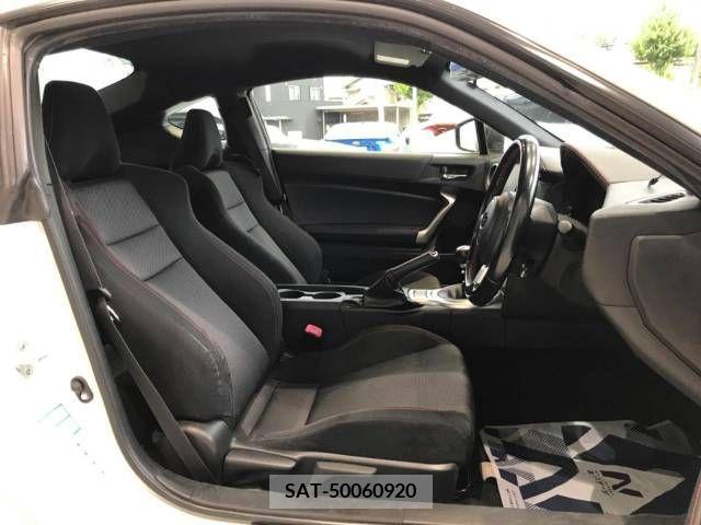 Subaru BRZ 2017-05 326446-10
