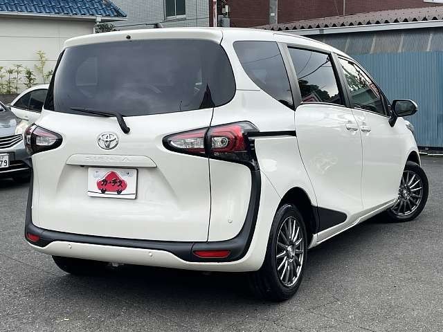 Toyota SIENTA 2018-09 182437-2