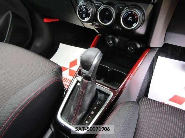 Suzuki SWIFT 2019-05 209243-16