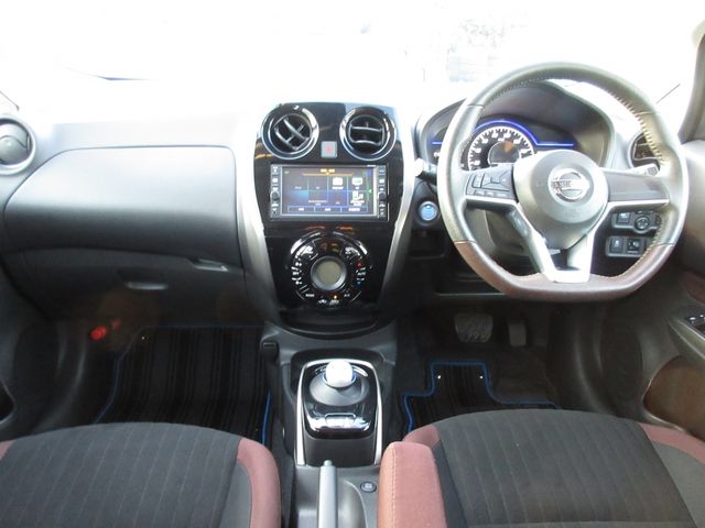 Nissan NOTE 2018-01 20145-6