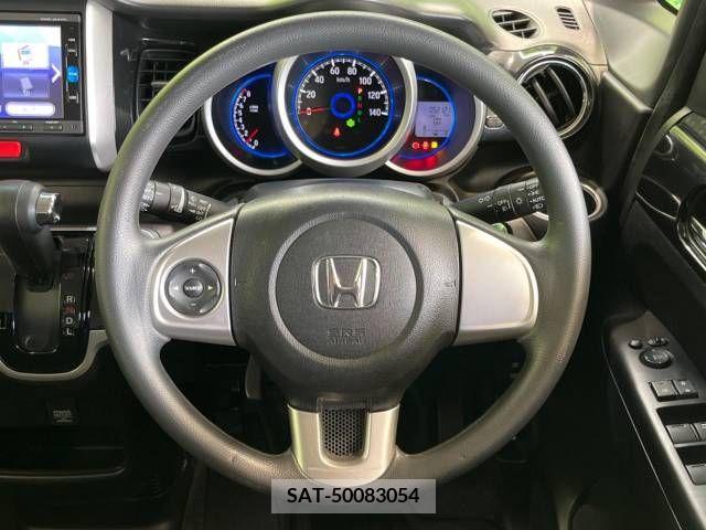 Honda N BOX CUSTOM 2015-11 306596-11